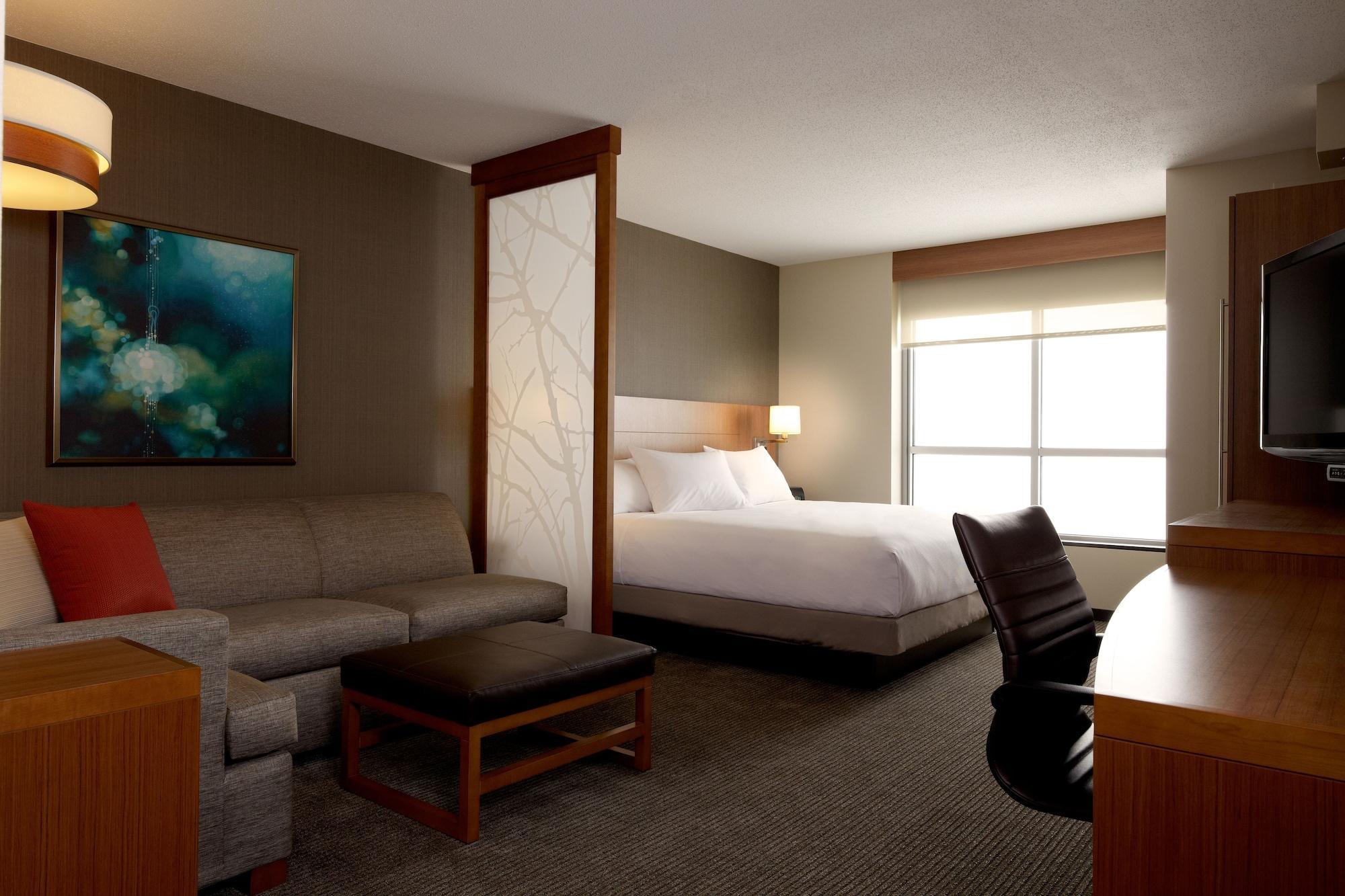Hotel Hyatt Place Worth-alliance Town Center 3*
